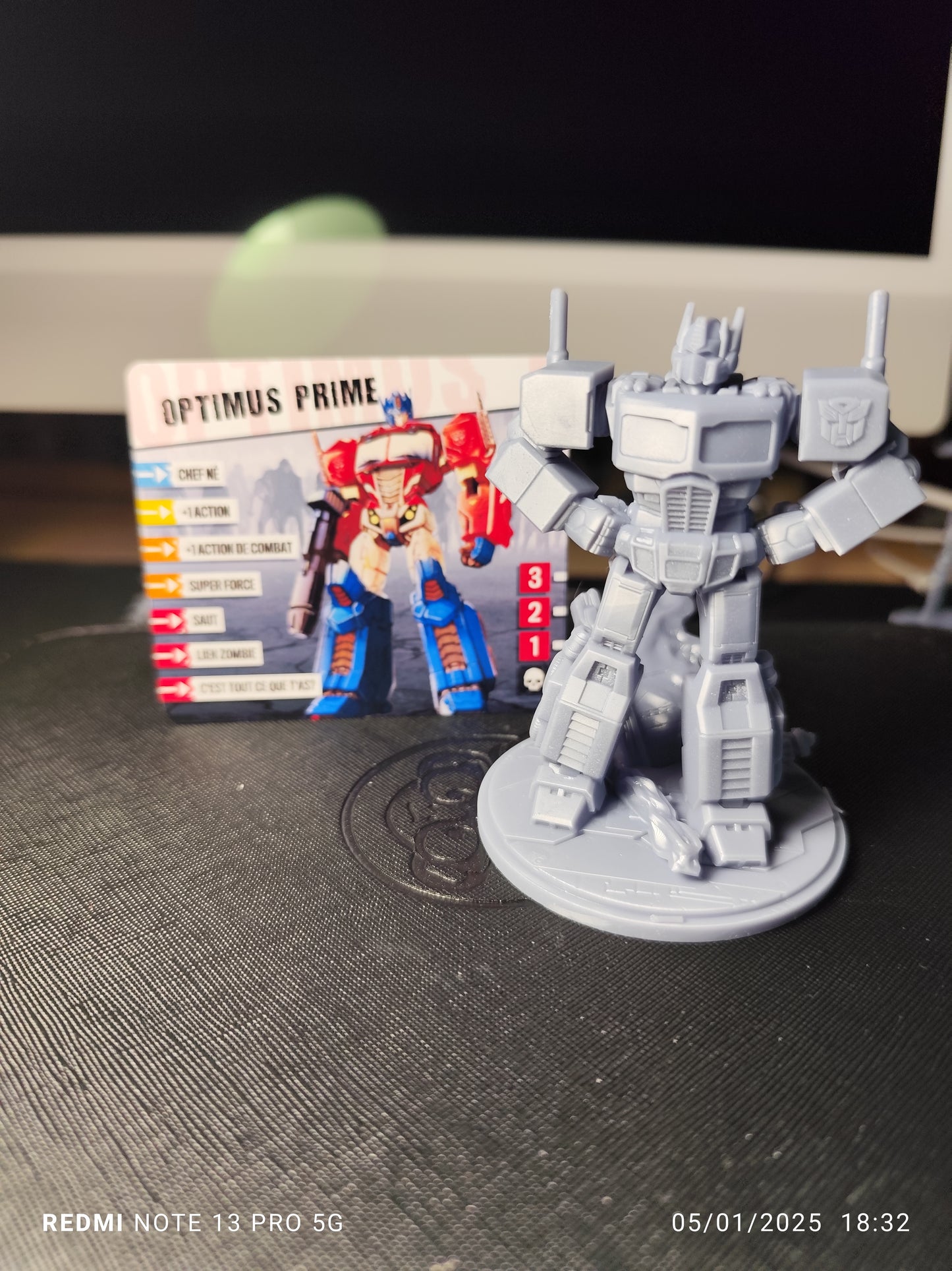 Figurine Optimus Prime Transformers Zombicide Invader