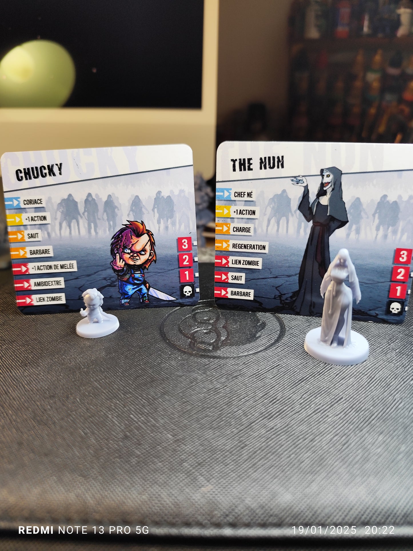 Figurines Chucky et the Nun Zombicide V2