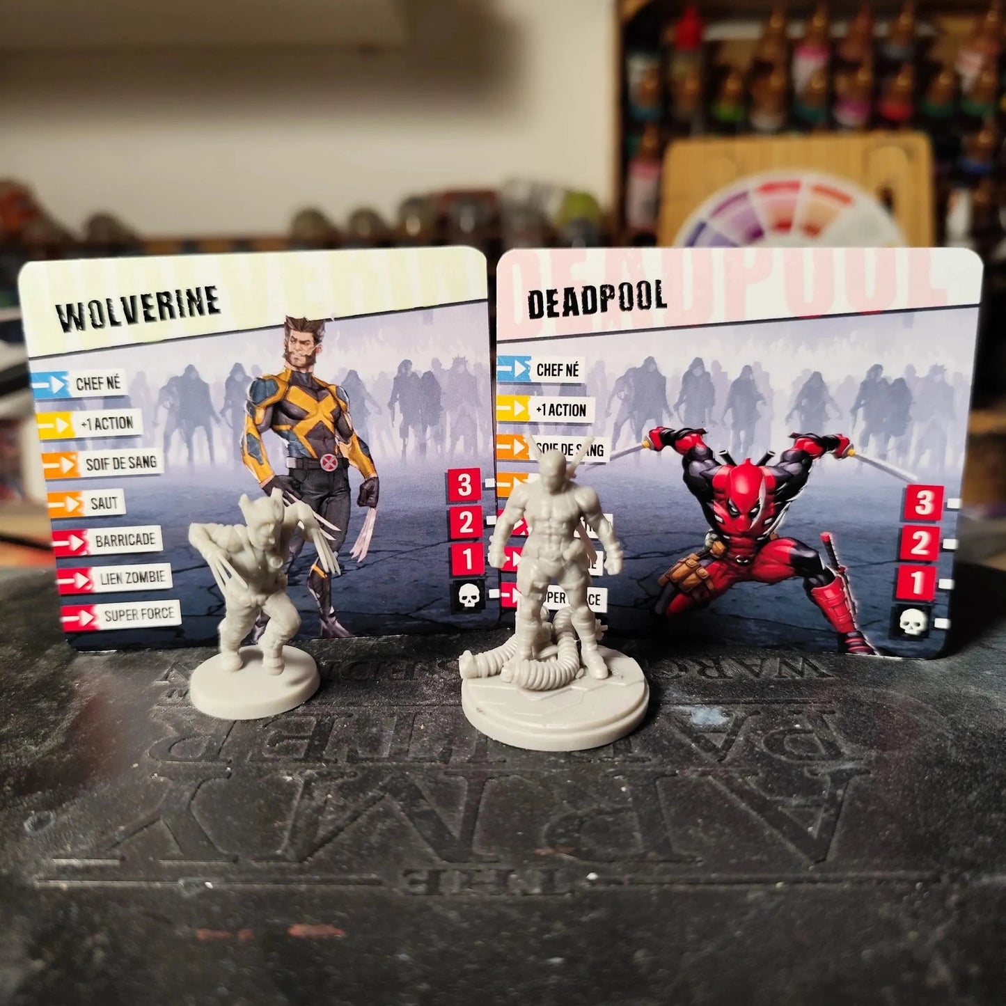 Figurine Wolverine et Deadpool  Zombicide V2